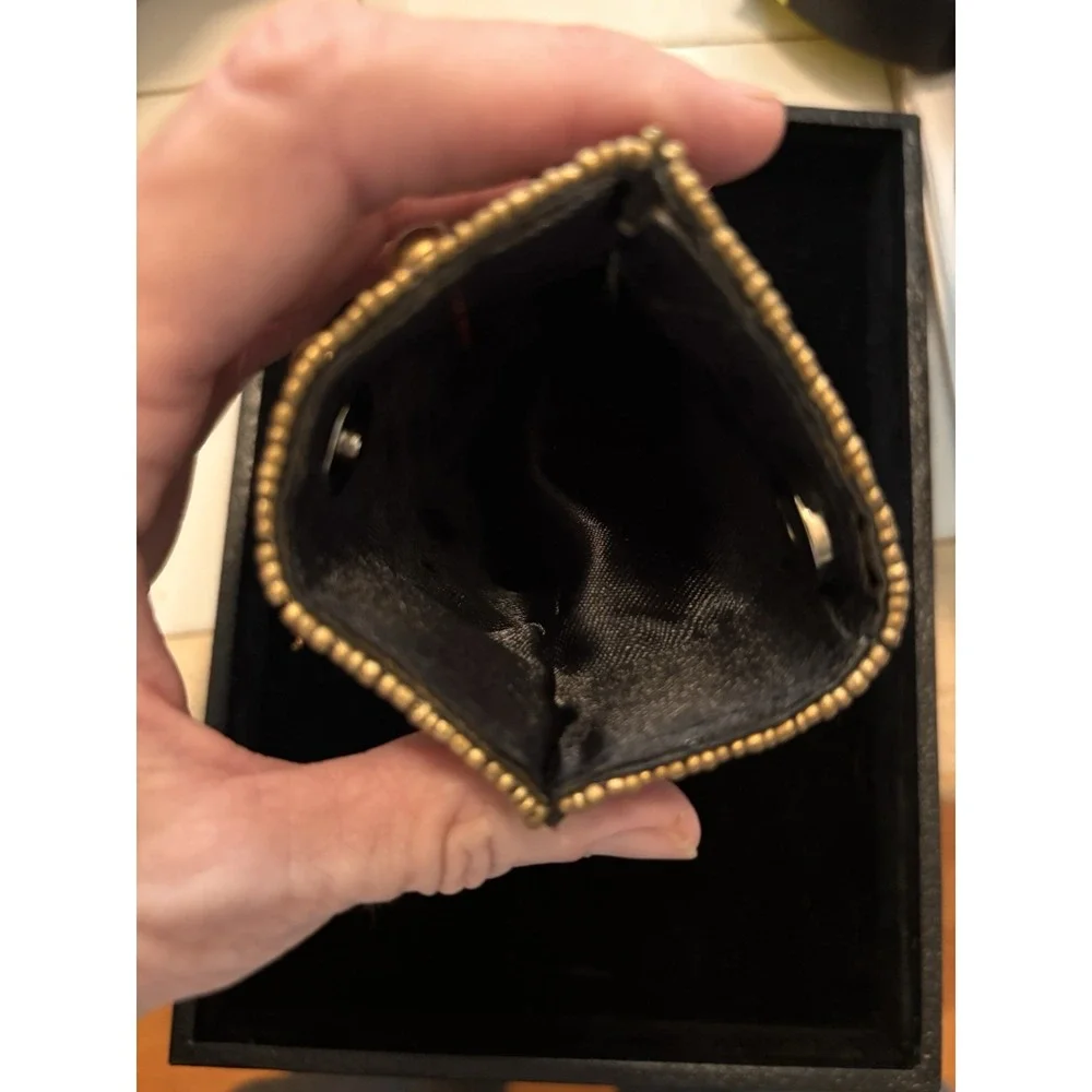 Black Gold Beaded Sequin Coin Wallet Clutch Folding Snap Closure Embroidered[A3]